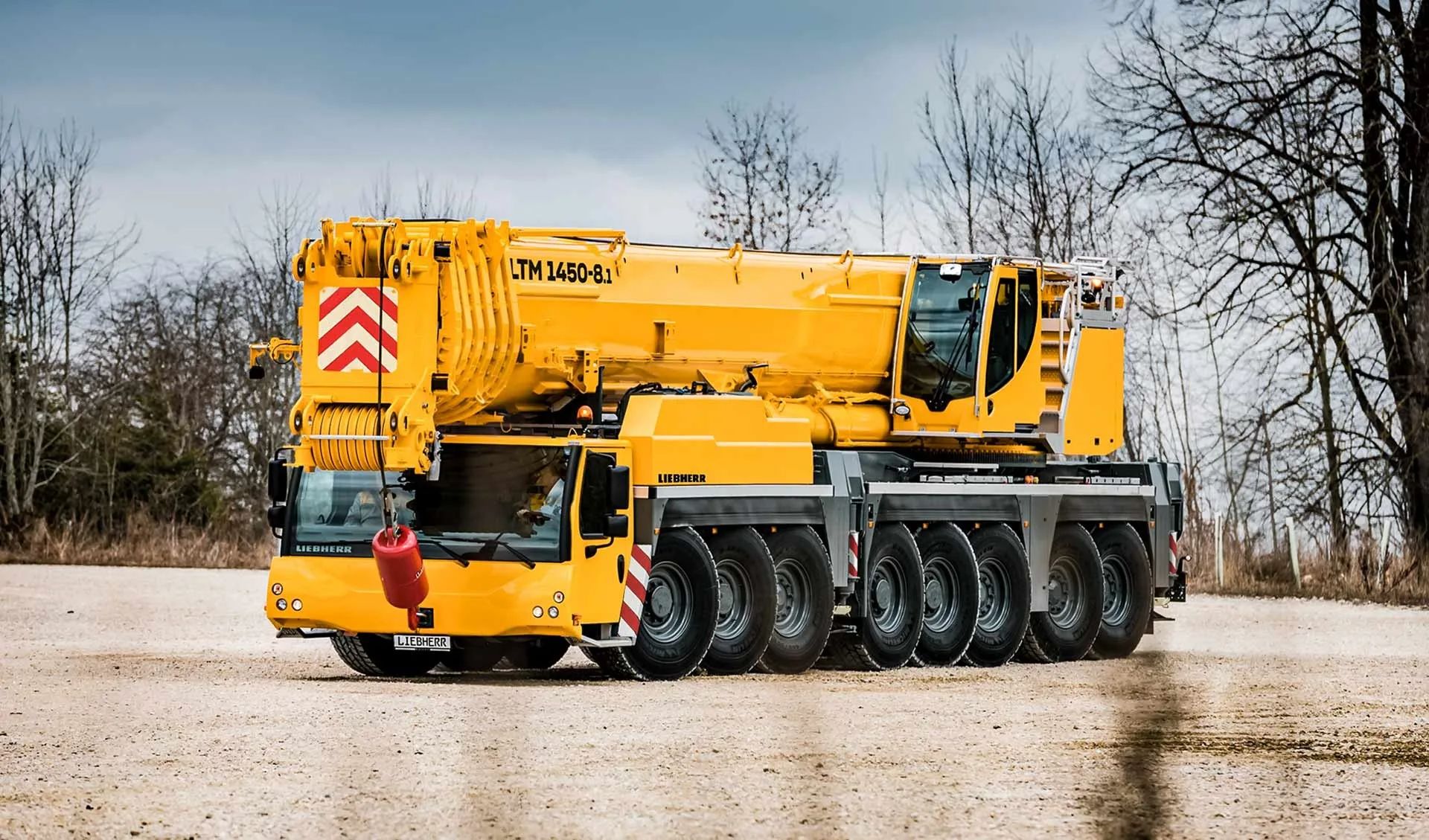 Why the LTM 1450 Crane Is Essential for Projects